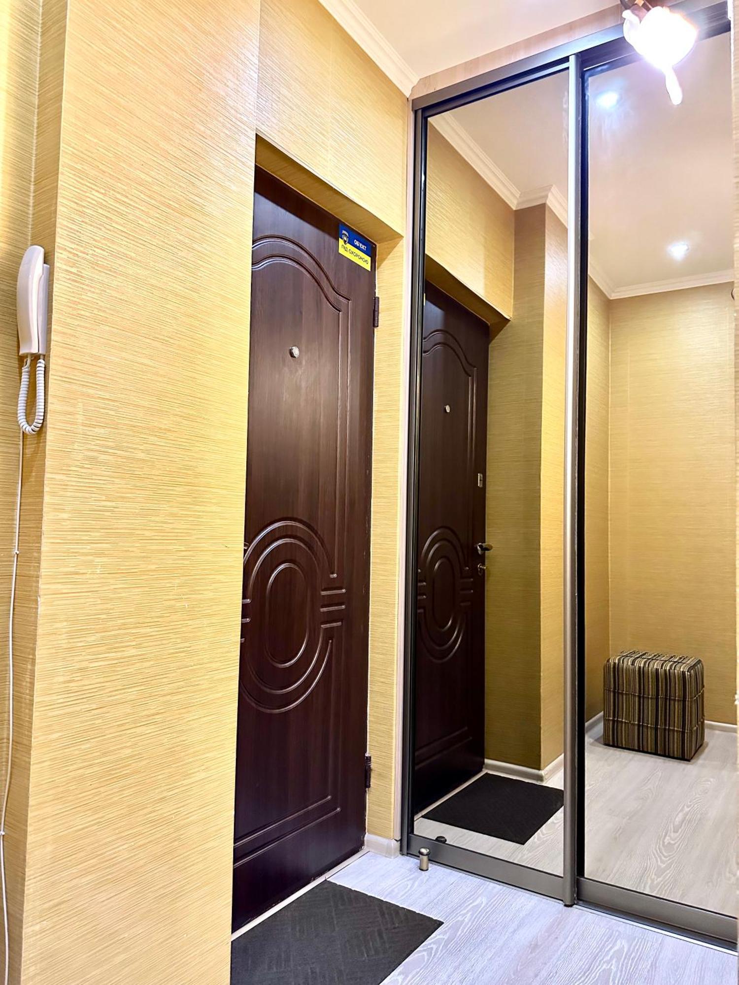 Apartments With A Coffee Machine In The City Center, Near A Park And Zlata Plaza Rivne Exterior foto