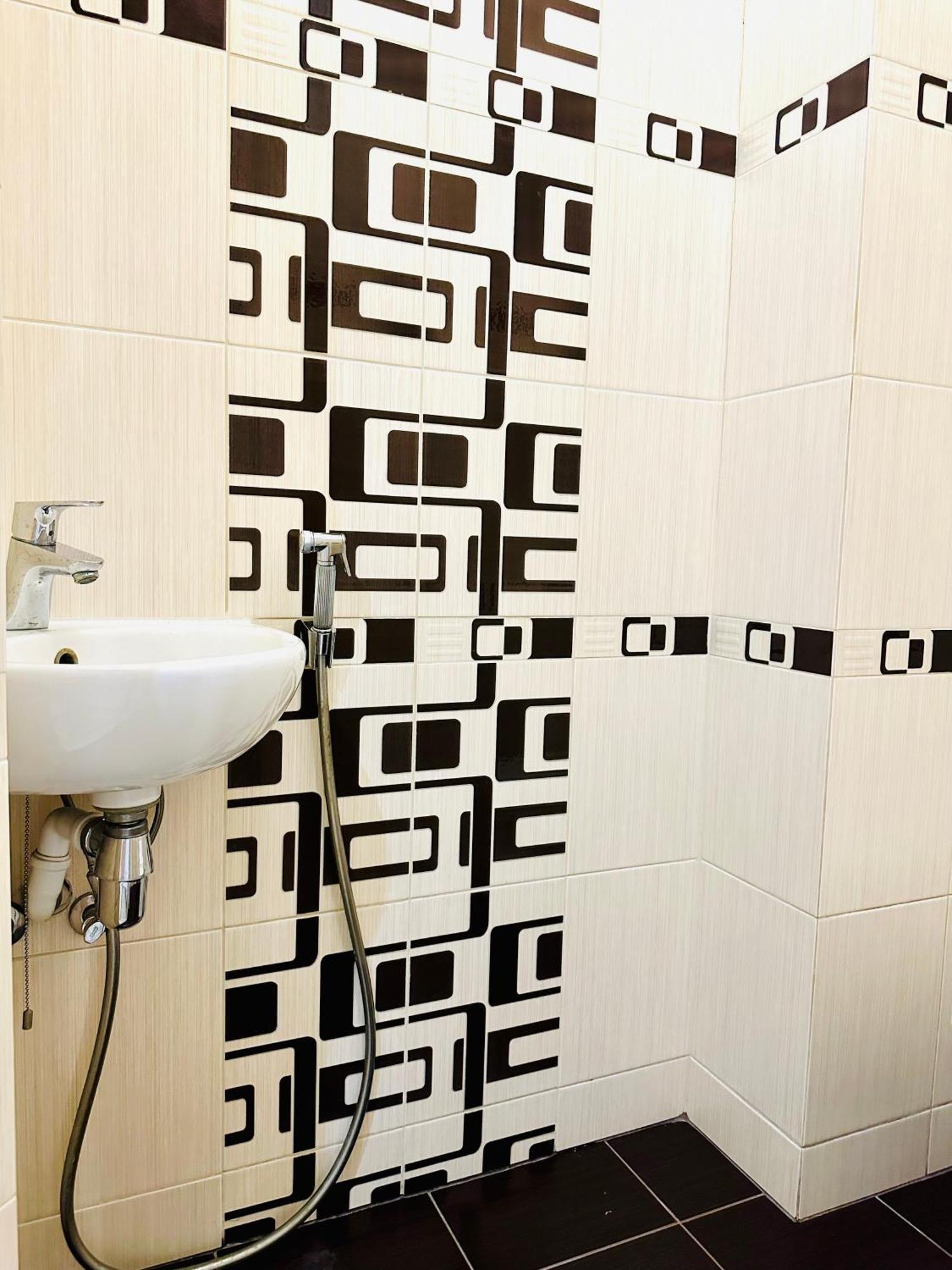 Apartments With A Coffee Machine In The City Center, Near A Park And Zlata Plaza Rivne Exterior foto
